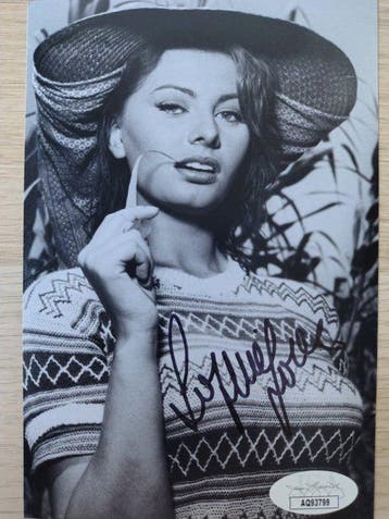 Sophia Loren - Autograph, Photo with JSA COA, Nieuw
