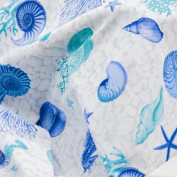 BA174 - Stof Blauw Zee – Schelpen en Zeepaardjes -