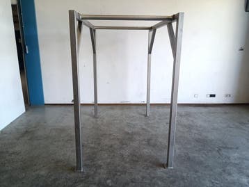 RVS Vleesrek met 2 Ophangstangen – B179,5 x D113 x H180 cm, Nieuw