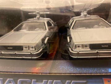 Welly 1:24 - Voiture miniature (3) - DeLorean DMC-12 Time, Hobby & Loisirs créatifs