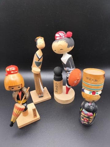 Creatieve Japanse kokeshi-popjes - Hout - Japan - Shwa