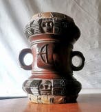 Mukupela tambour rituel royal - Chokwe - Angola