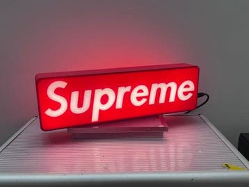 Supreme insigne-decoratie Resina - Lichtbord - pla