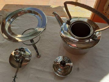 Theeketel (4) - Verzilverd - Spirit Kettle op standaard