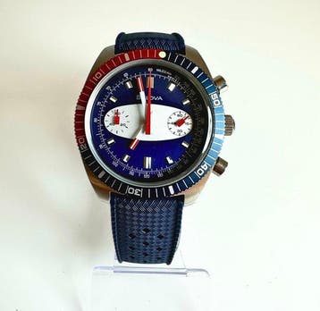 Bulova - surfboard - Zonder minimumprijs - Heren - 2000-2010