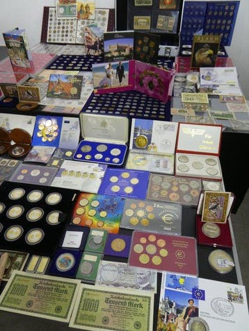 Wereld. Collection of coins/banknote/medals/euro inkl. pp, Postzegels en Munten, Munten | Europa | Niet-Euromunten
