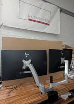 dubbele monitorarm met tafelklem (15 stuks), Informatique & Logiciels, Moniteurs, Ophalen of Verzenden