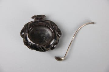 Smoky Quartz Water Dropper with Grape Carving & Silver Spoon