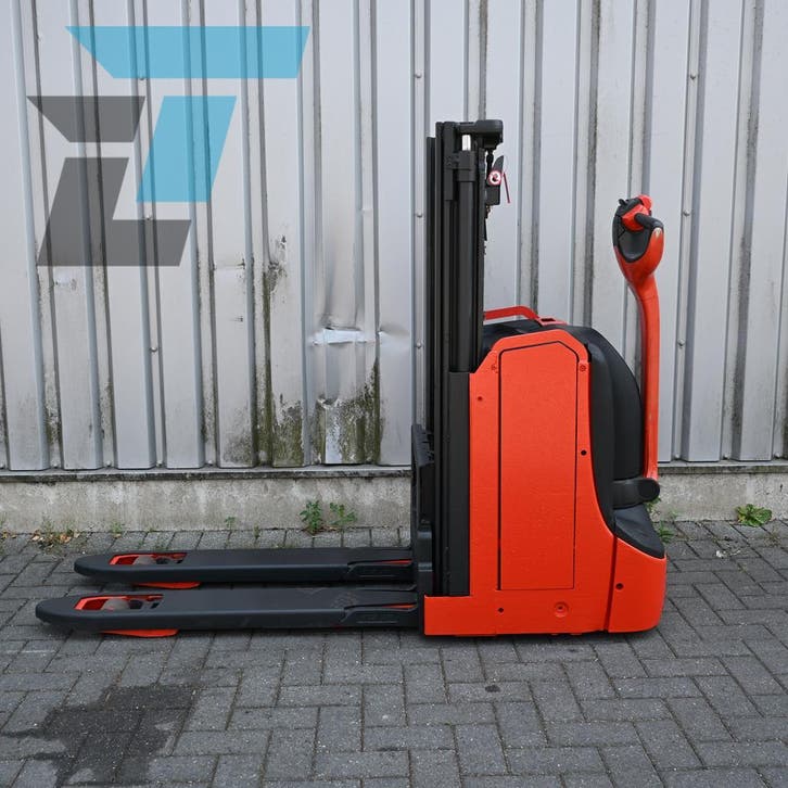 Linde D08 Elektrische stapelaar, Articles professionnels, Machines & Construction | Chariots élévateurs & Transport interne