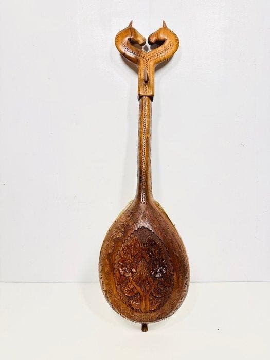 Unknown - Carved Wooden Gusle - - Instruments de musique, Musique & Instruments, Instruments à vent | Flûtes à bec
