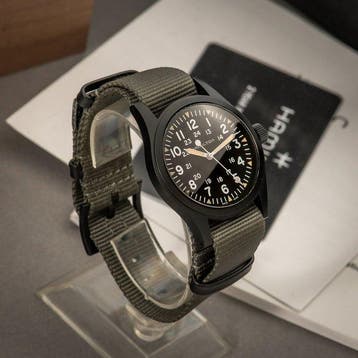 Hamilton - Khaki Field - H694090 - Heren - 2020+, Handtassen en Accessoires, Horloges | Heren, Nieuw