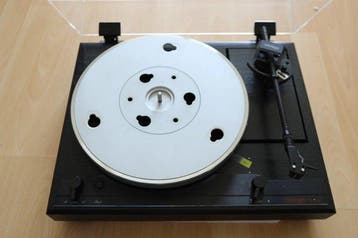 Thorens - TD 2001 Platenspeler, Nieuw