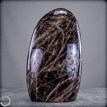 Majestueuze maansteen vrije vorm – expressieve natuurkunst