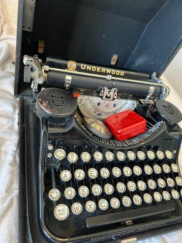 Underwood Portable 4 Bank - Machine à écrire - 1920-1930, Antiquités & Art