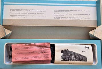 Märklin H0 - 3047 - Locomotive à vapeur avec tender (1) - BR, Nieuw