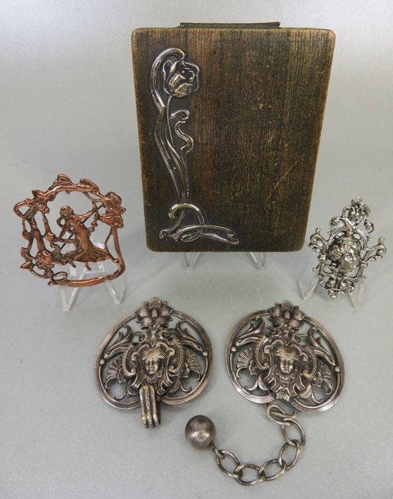 Broche Art nouveau, pendentif et fermoir dans une boîte, Antiek en Kunst, Kunst | Designobjecten