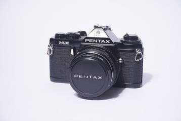 Pentax ME nera + smc-M 2/50mm | Appareil photo reflex