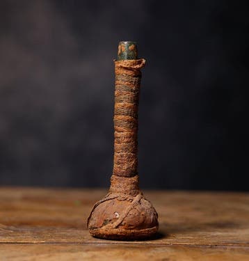 Oud-Romeins Glas gewikkeld in textiel met Spaanse