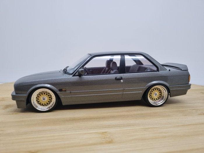 KK-Scale 1:18 - Modelauto - BMW 320iS M3 E30 - Custom 1of1,, Hobby en Vrije tijd, Modelauto's | 1:5 tot 1:12