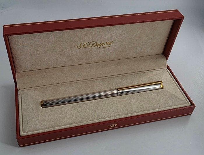 S.T. Dupont - Classique Godron Silver & Gold Fountain Pen –, Verzamelen, Pennenverzamelingen