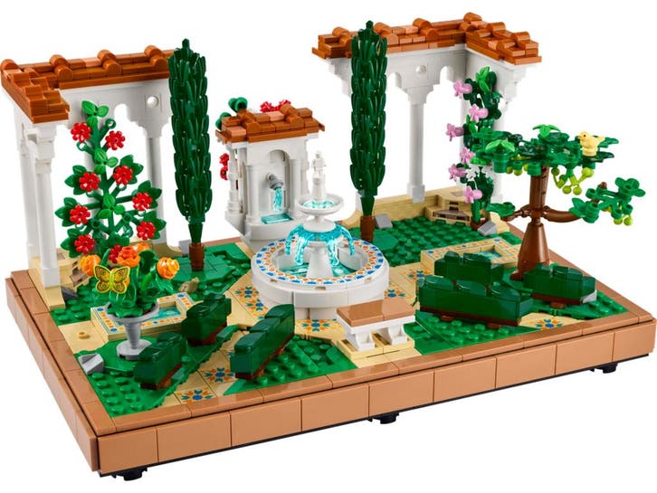 LEGO Icons - Tuin met fontein (10359) - 1302 onderdelen -, Kinderen en Baby's, Speelgoed | Bouwstenen, Zo goed als nieuw, Verzenden