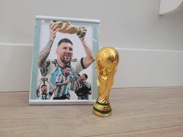 FIFA Wereldbeker-trofee + portret van Leo Messi, Verzamelen, Nieuw