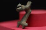 Keltisch (La Téne) - Bronzen zoomorfe paard Riemhaak - 3 cm