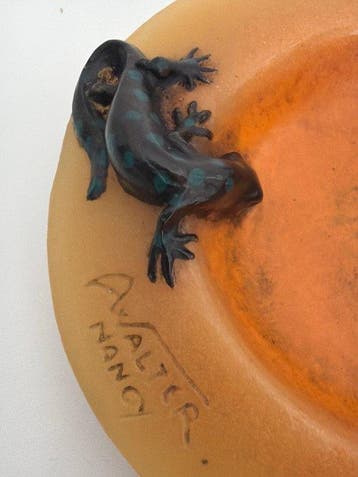 Henry Bergé / Almaric Walter - sculptuur, Salamanders - 3 cm