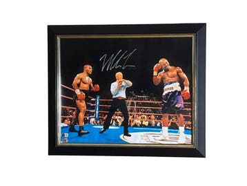 . - Mike Tyson Signed “Tyson vs Holyfield” Photo – Luxury, Nieuw