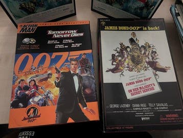Hasbro - Figuur - James Bond Action Man On Her Majestys