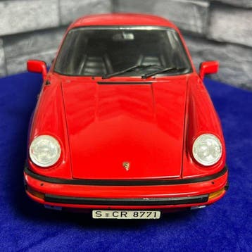 Minichamps 1:18 - Modelauto - Minichamps 1:18 Porsche 911, Nieuw