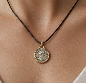 Oud-Romeins Zilver Oud-Romeinse zilveren denarius van keizer, Antiek en Kunst