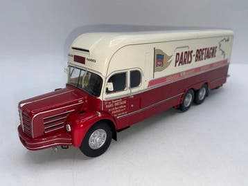 Hachette, IXO 1:43 - Model vrachtwagen (5) - Verzameling, Nieuw