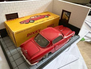 Dinky Toys 1:43 - Coupé miniature - Alfa Romeo 1900 super