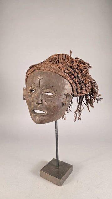 Houten masker - Tchokwe - Angola (Zonder minimumprijs)