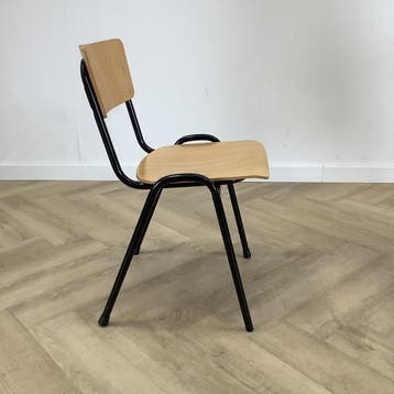kantinestoel / stapelstoel zithoogte 46 cm, beuken - zwart, Huis en Inrichting, Stoelen, Gebruikt, Zwart, Hout, Eén