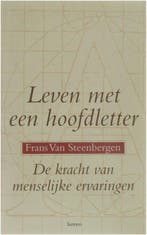 Leven met een hoofdletter 9789020926408 F. van Steenbergen, Boeken, Verzenden, Gelezen, F. van Steenbergen