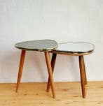 Table dappoint - Bois, Deux petites tables d’appoint pour
