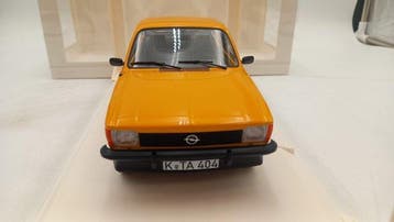 Norev 1:18 - Voiture miniature - Opel Kadett Rally 2.0E 1977