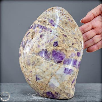 Natuurlijke Chevron-amethist Freiform, Bolivië- 3800.15 g