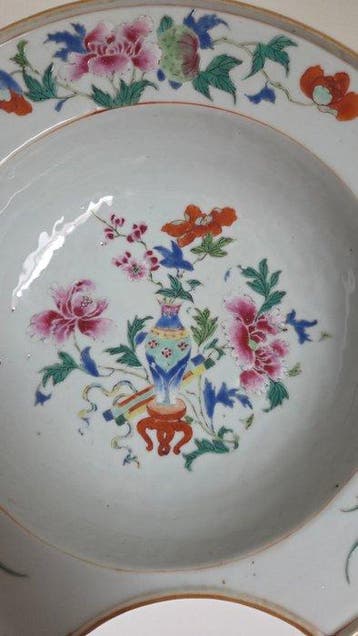 Bol - Porcelaine - Scheerbekken Fam Rose