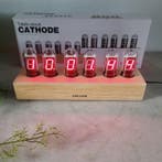 Nouveau dans la boîte : Tube Klok - Karlsson - bois de chêne