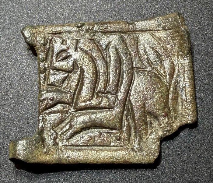 Byzantijns Brons Zeldzame zoomorfe gesp met een zeer, Antiquités & Art, Antiquités | Autres Antiquités