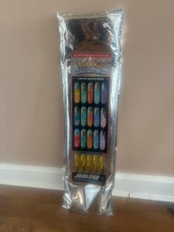 Santa Cruz x Pokémon Blind Bag Skateboard Deck, Games en Spelcomputers, Nieuw