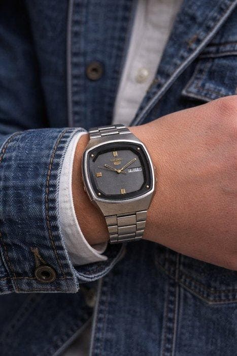 Seiko - Seiko 5 Automatic TV Case - Sans prix de réserve -, Handtassen en Accessoires, Horloges | Antiek