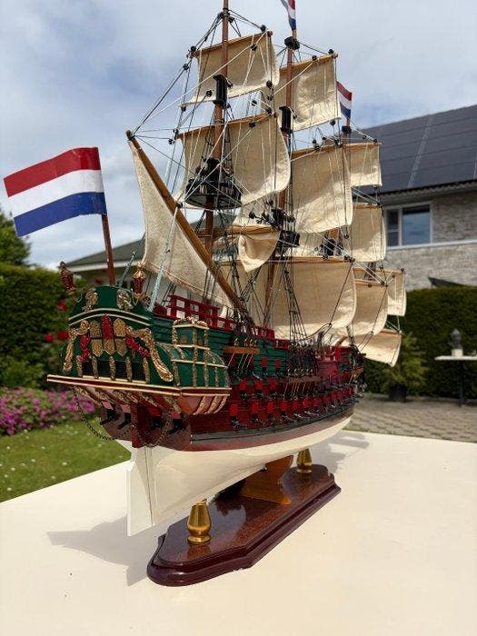 Modelschip (2) - De Zeven Provinciën scheepsmodel met, Kinderen en Baby's, Speelgoed | Overig