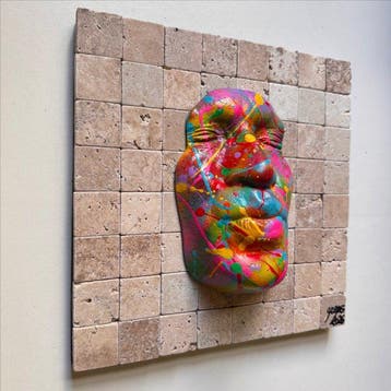 gregos - Colored Kiss on Bricks