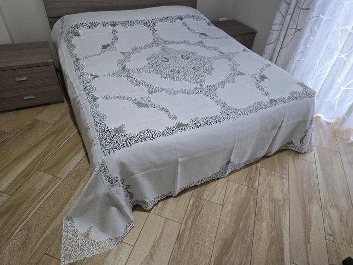 Prestigiosissimo coprieletto in purissimo lino Bellora di, Antiquités & Art, Tapis & Textile