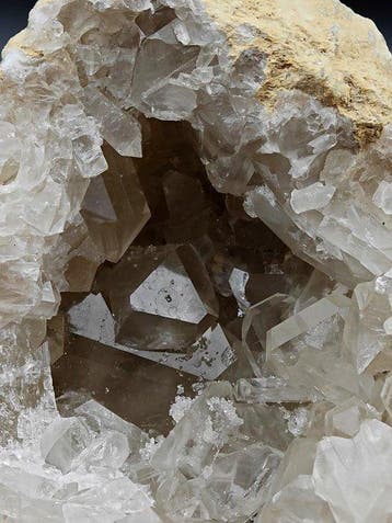 Geode van Celestina, transparante kristallen, Tunesië Geode