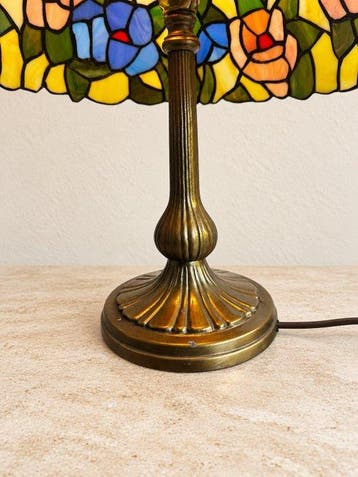Tafellamp - Tiffany-stijl glas-in-lood – bloemen en, Antiek en Kunst